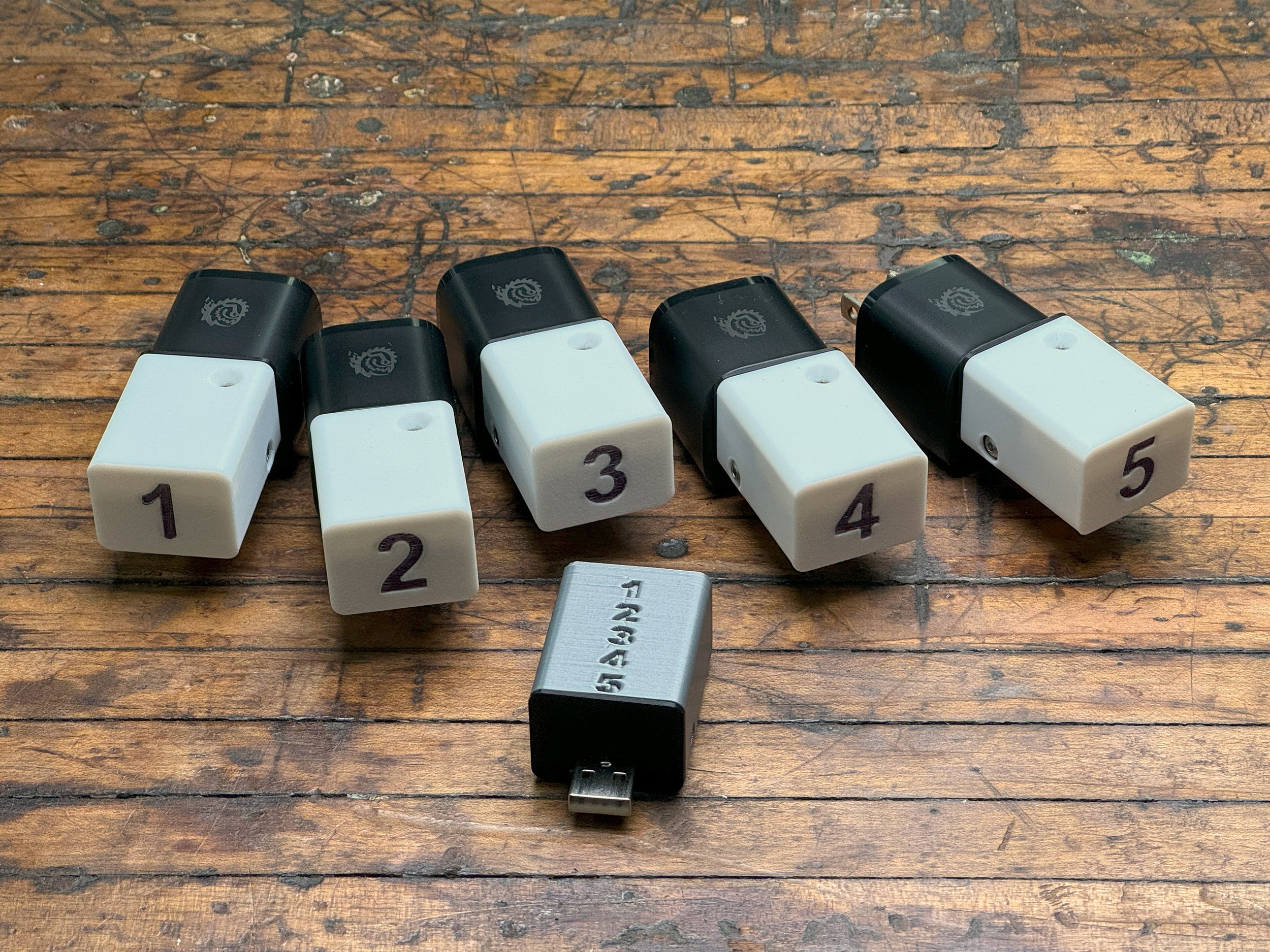 Outlet Checker – HackMakeMod